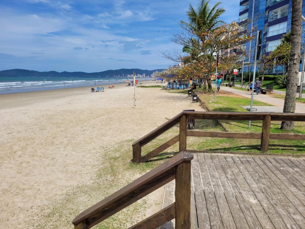 Apartamento 200 Metros Da Praia 03 Quartos Com Ar Condicionado - Meia Praia - Ітапема Екстер'єр фото